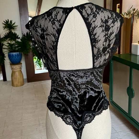Victoria's Secret Other - Victoria Secret black crushed velvet lace Trim bodysuit